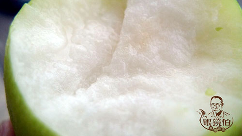 眼鏡伯雪蜜棗果肉細緻，飽水多汁，口感清甜的好吃蜜棗推薦